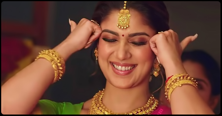 "மூக்குத்தி அம்மன்" படத்தில் முதலில் நடிக்க விருந்தது இந்த நடிகையா?