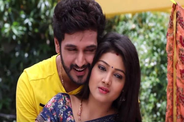 சன் டிவி ரோஜா சீரியலில் புதிதாக அறிமுகமாகும் நடிகர்..  லீக்கான புகைப்படம்