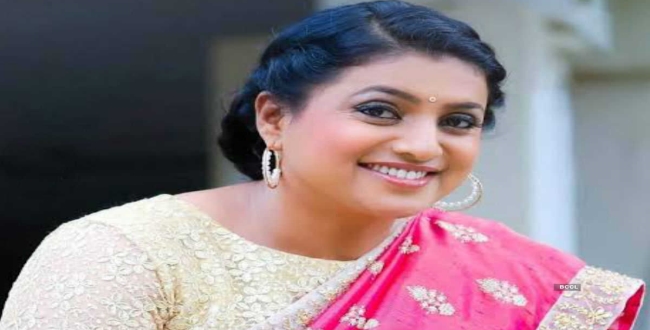 அடேங்கப்பா.. ரோஜா மீண்டும் சினிமாவிலா? அண்மைய போட்டோவால் சந்தேகம்.!